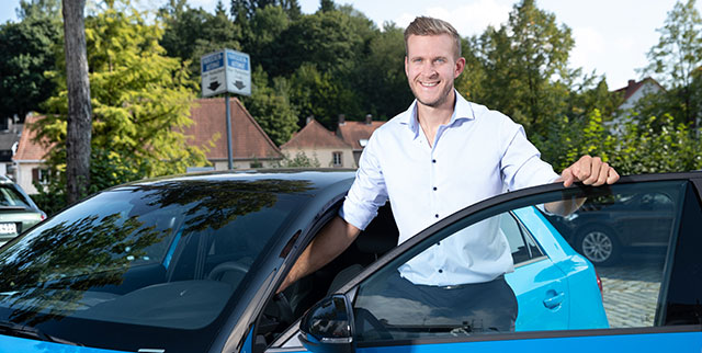 Tobias Schneider